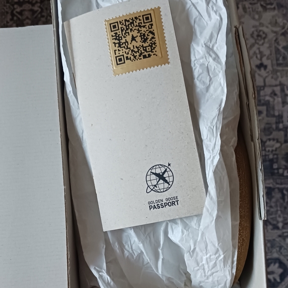 Golden Goose White Sneakers with Silver Star - Picture 2 of 9